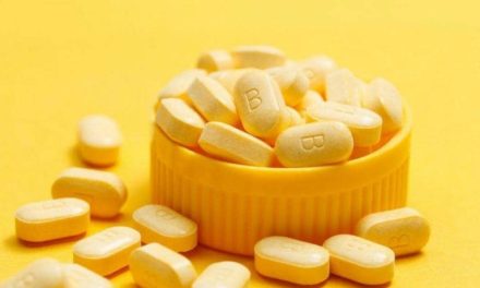 Waktu Terbaik Mengonsumsi Vitamin Agar Manfaatnya Maksimal