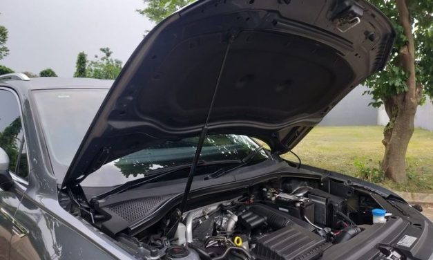 Kap Mesin Mobil Di Buka Saat Istirahat Mudik Di Rest Area, Memang Masih Perlu?