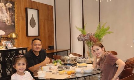 Momo Geisha Rayakan Anniversary Pernikahan Dengan Gaya Santai, Dinner Pakai Piyama