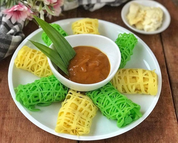 Roti Jala Durian: Dessert Tradisional Dengan Sentuhan Premium