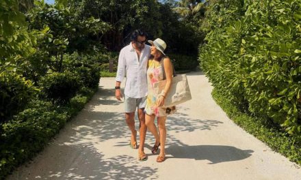 Potret Ceria Sagarika Ghatge Liburan Keluarga Di Maldives