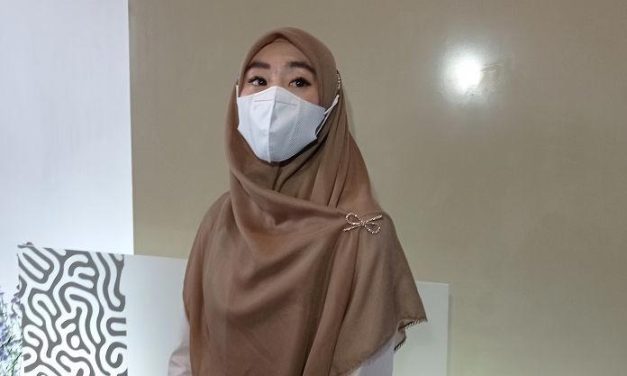 Tak Tuntut Harta! Larissa Chou Pilih Cerai Dari Ikram Rosadi