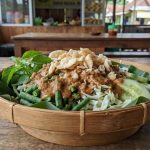 Karedok Khas Sunda, Sayuran Renyah Berselimut Bumbu Kacang