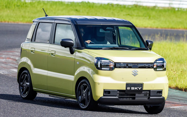 Gebrakan Baru Suzuki! e SKY Jadi Mobil Listrik In-House Kedua