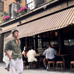 OOTD Simpel Tapi Kece! Gaya Long Pants Putih Ala Mark Prin